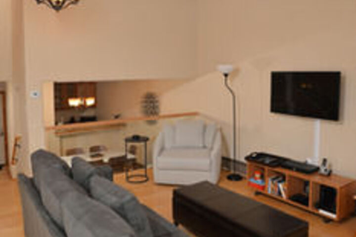 Room 21 of 32