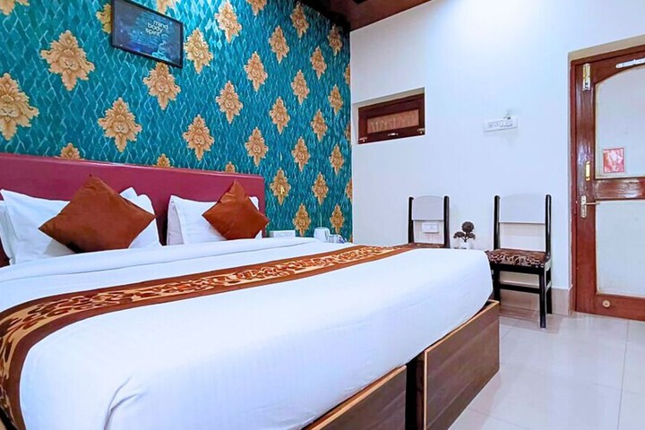 Room 18 of 53