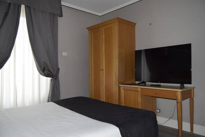Room 17 of 30