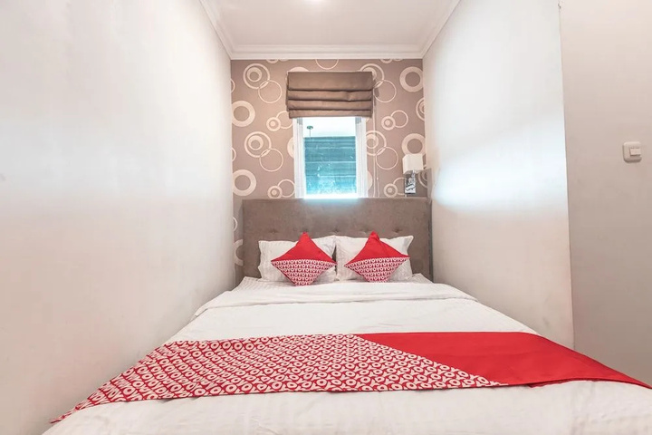 Room 3 of 13