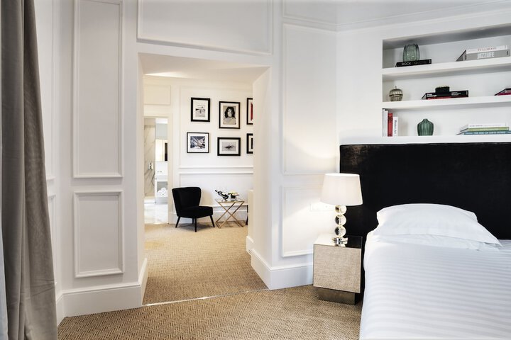 Room 16 of 41