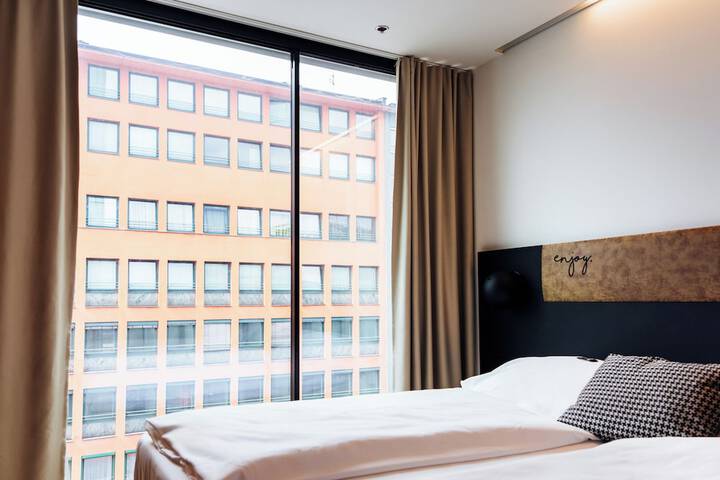 Room 37 of 111