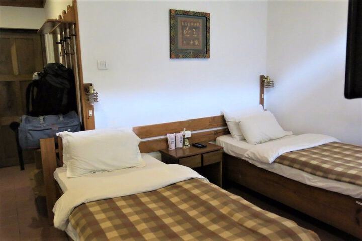 Room 5 of 20