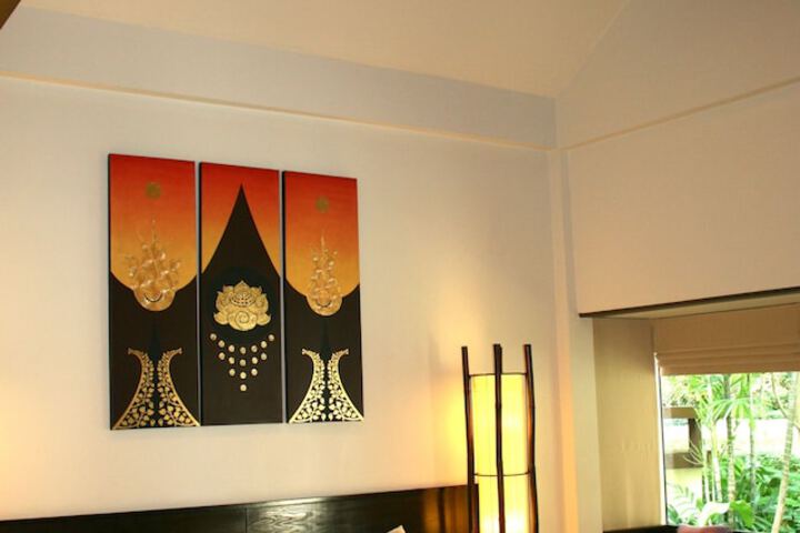 Room 16 of 100