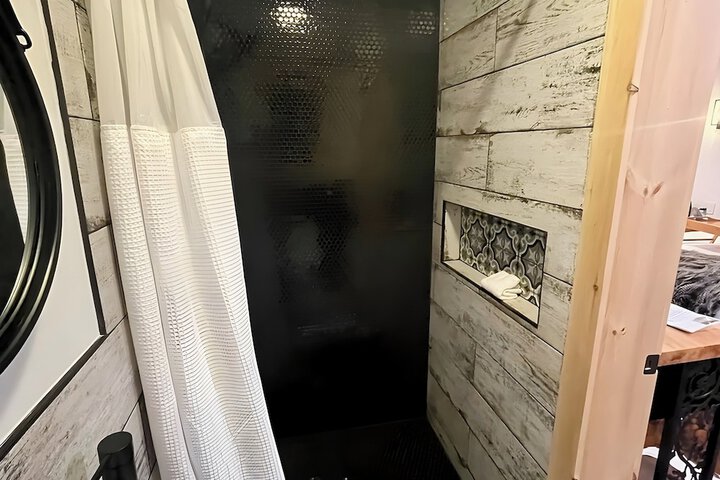 Room 61 of 89
