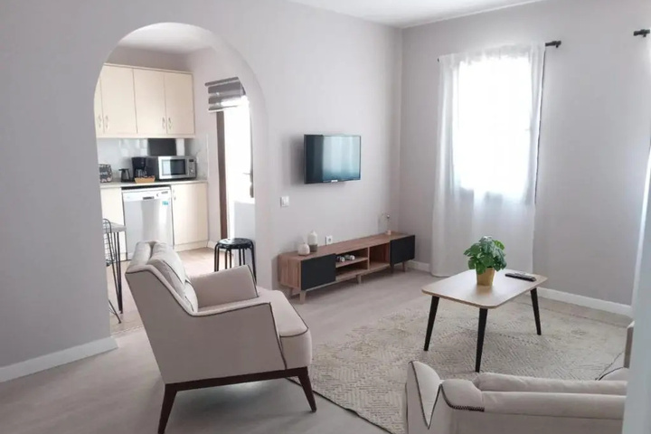 Room 2 of 13