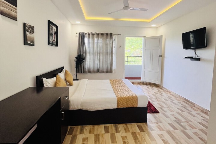 Room 5 of 42