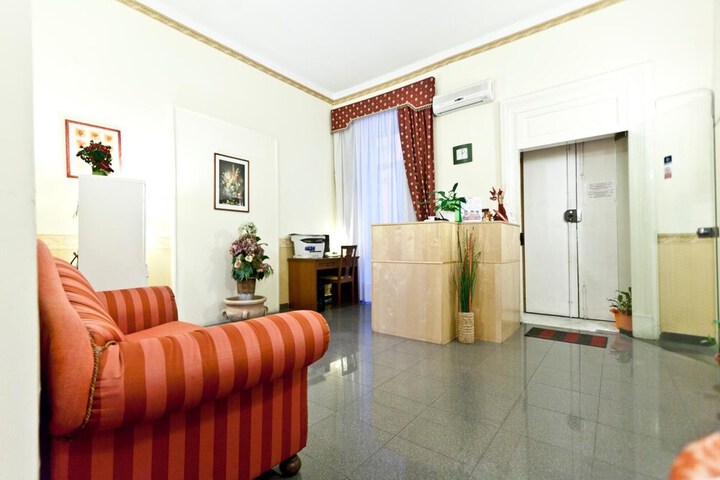 Room 21 of 45