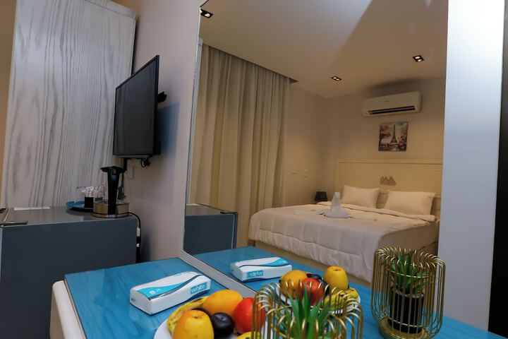 Room 22 of 42
