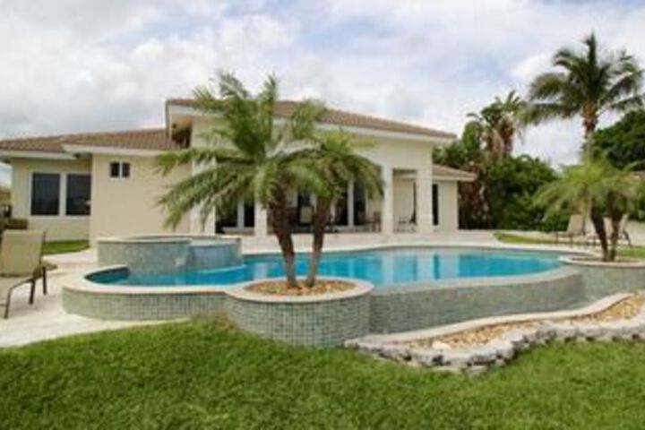 Pool 7 of 9