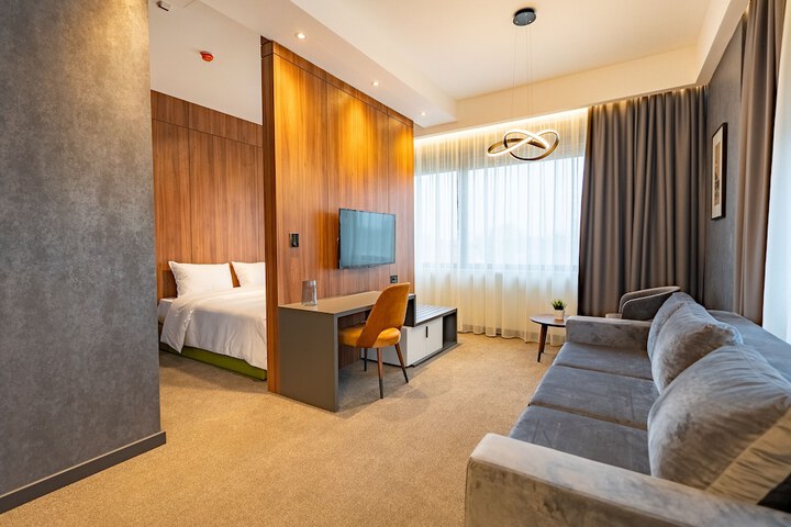 Room 7 of 46