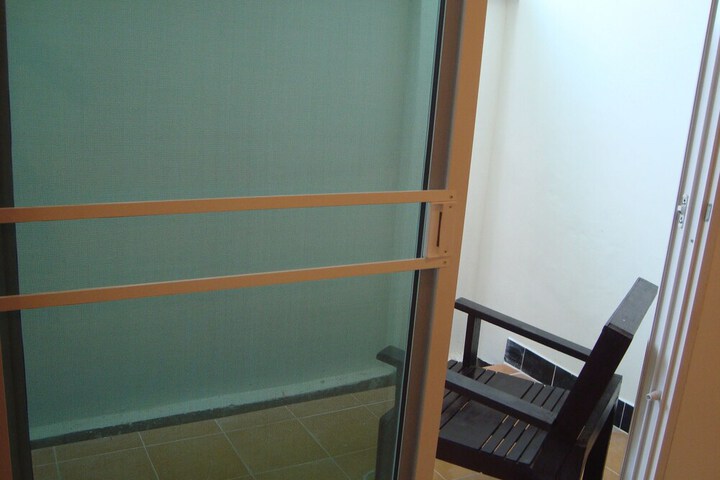 Room 56 of 86
