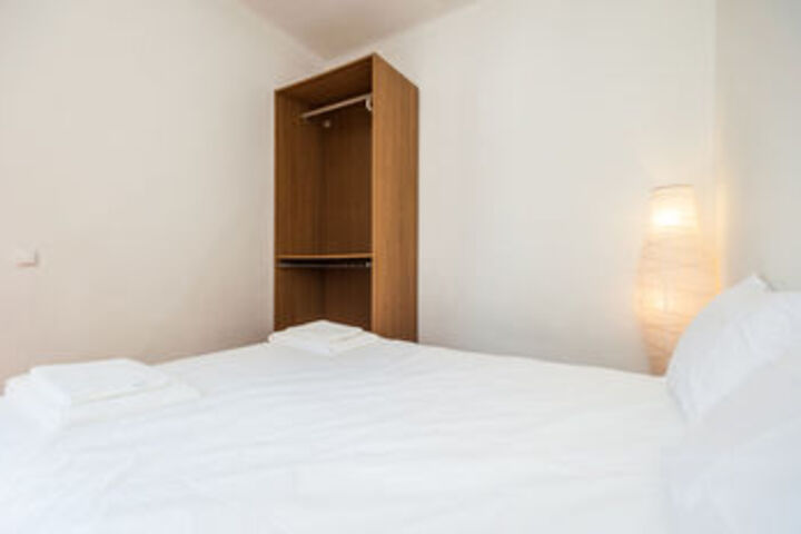 Room 25 of 60