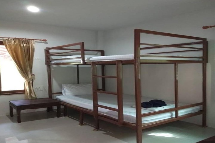 Room 6 of 53