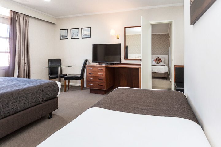 Room 18 of 49