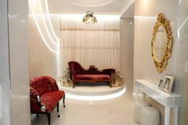 Room 4 of 23