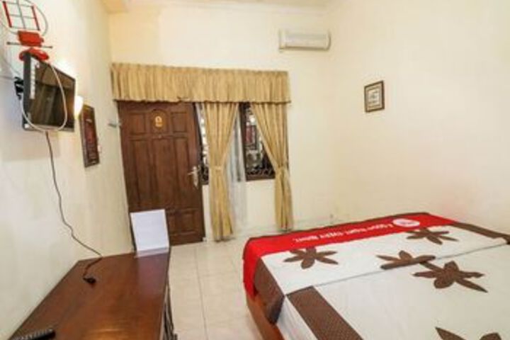 Room 44 of 79