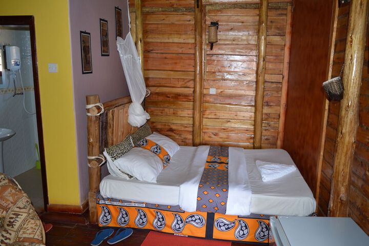Room 4 of 20