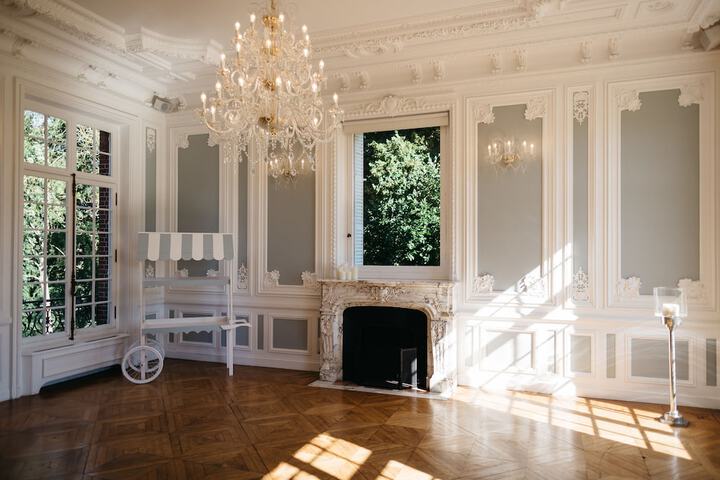 Ballroom/Hall 35 of 42