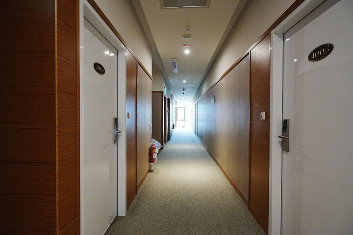 Ballroom/Hall 55 of 61