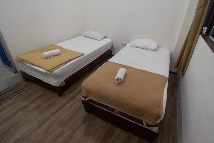Room 12 of 26