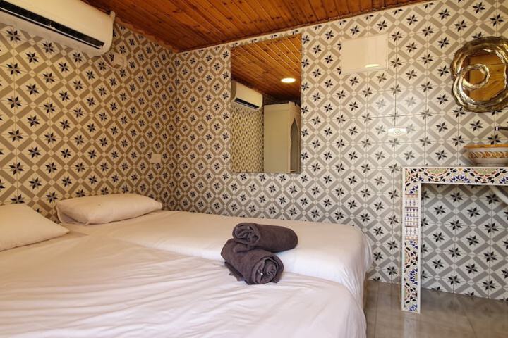 Room 9 of 56