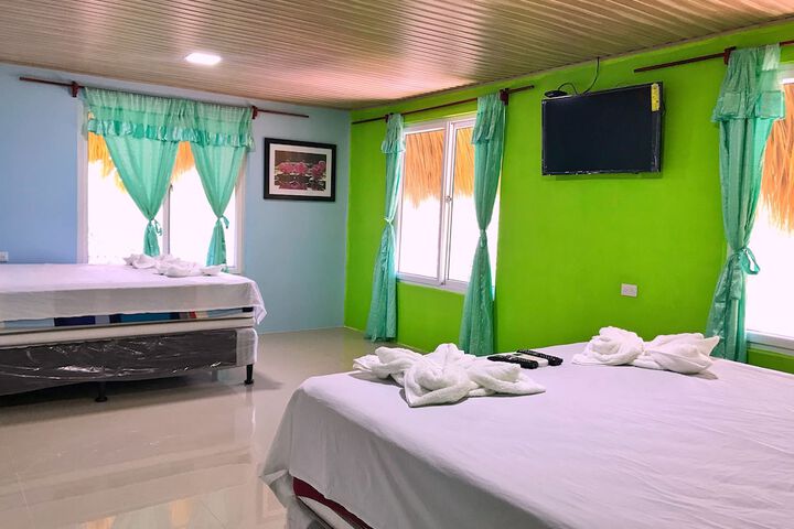 Room 10 of 29