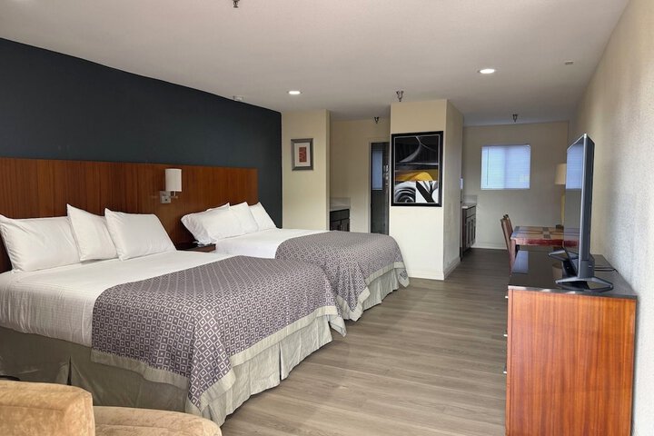 Room 5 of 34
