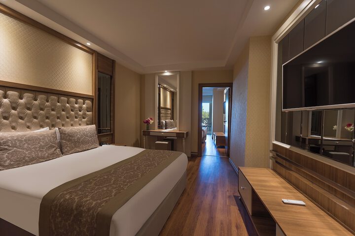 Room 30 of 525