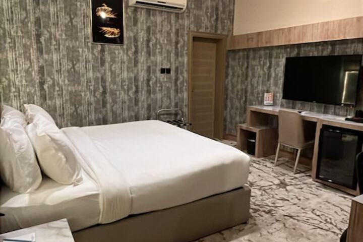 Room 17 of 45