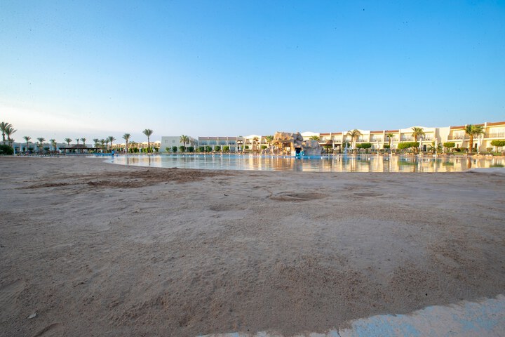 Beach 183 of 199