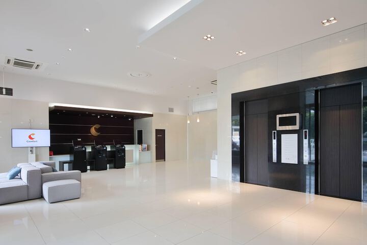 Lobby Entry