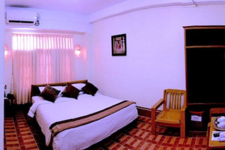 Room 28 of 78