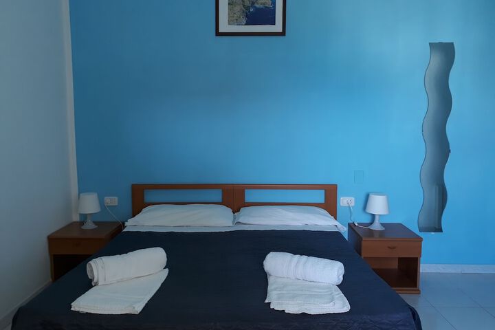 Room 17 of 41