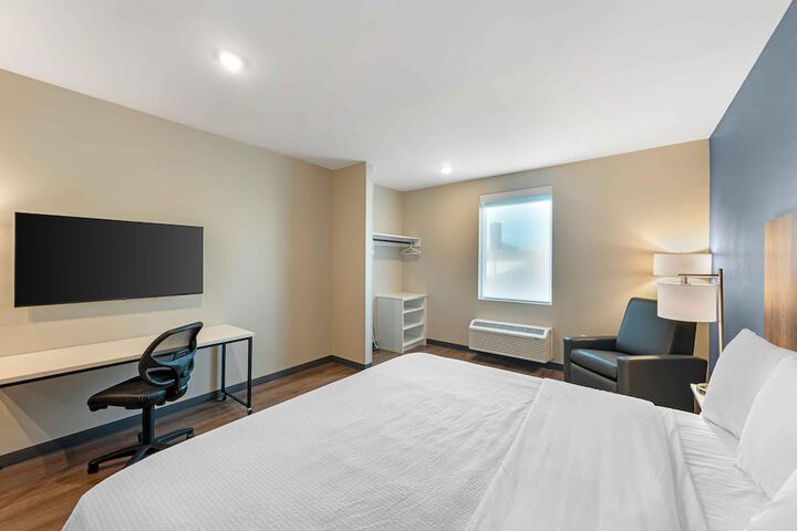 Room 10 of 63
