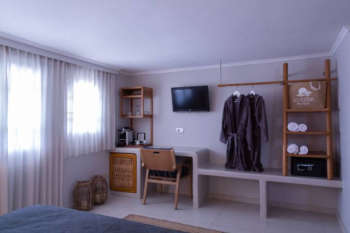 Room 11 of 87
