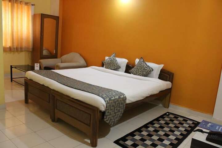 Room 13 of 29