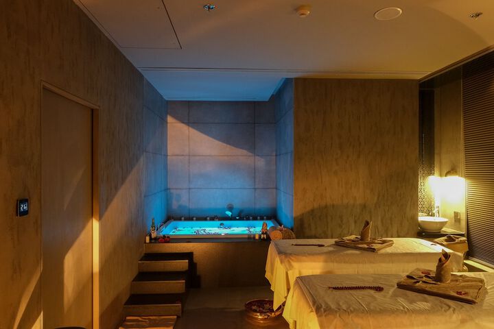 Spa 18 of 23