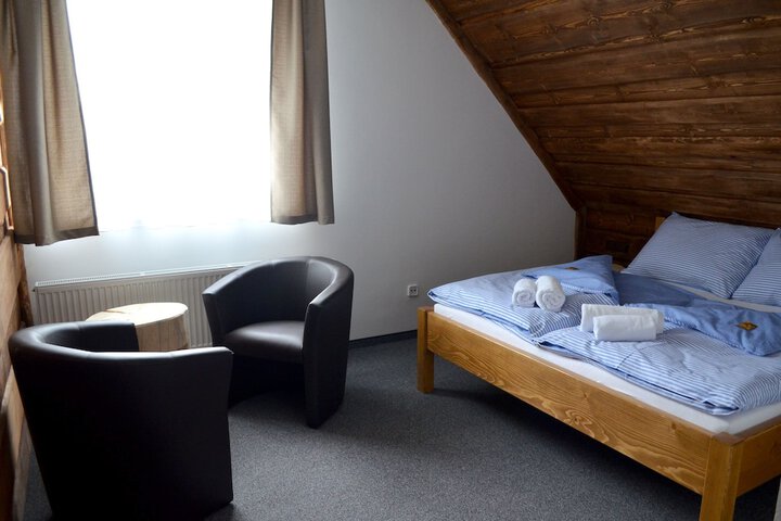 Room 13 of 25