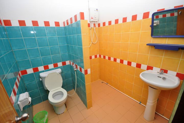 Room 5 of 36