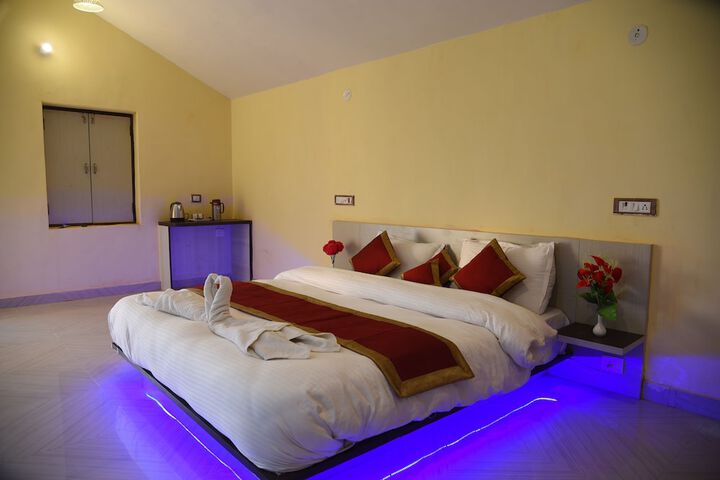 Room 5 of 26