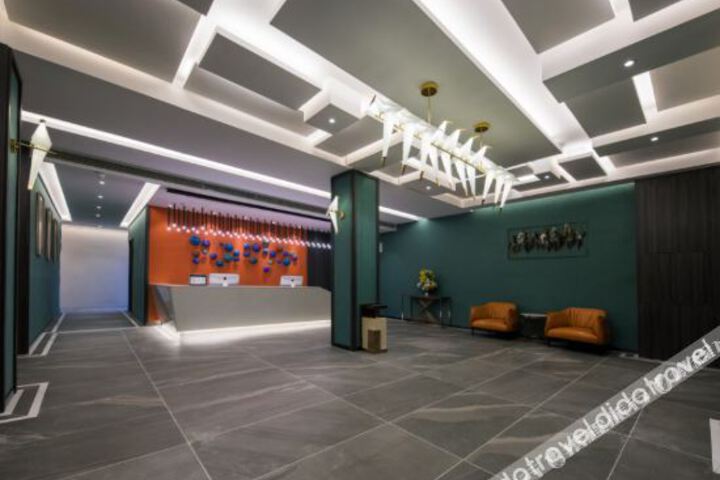 Hotel Interior 11 of 24