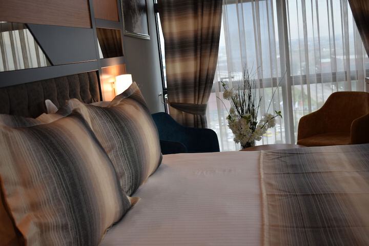 Room 12 of 26