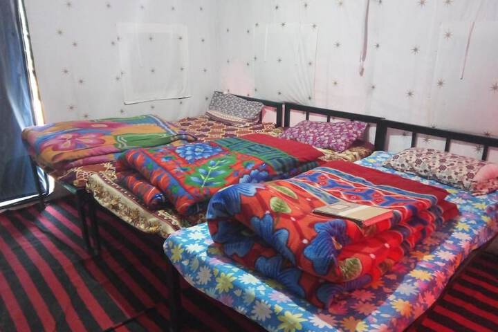 Room 5 of 7