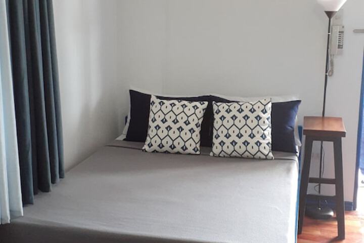 Room 7 of 39