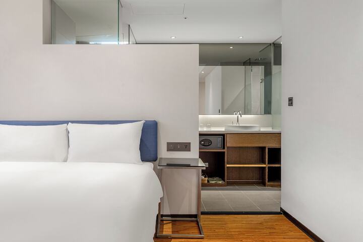 Room 91 of 162