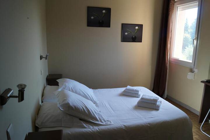 Room 15 of 43