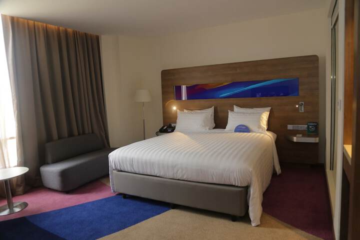 Room 4 of 58