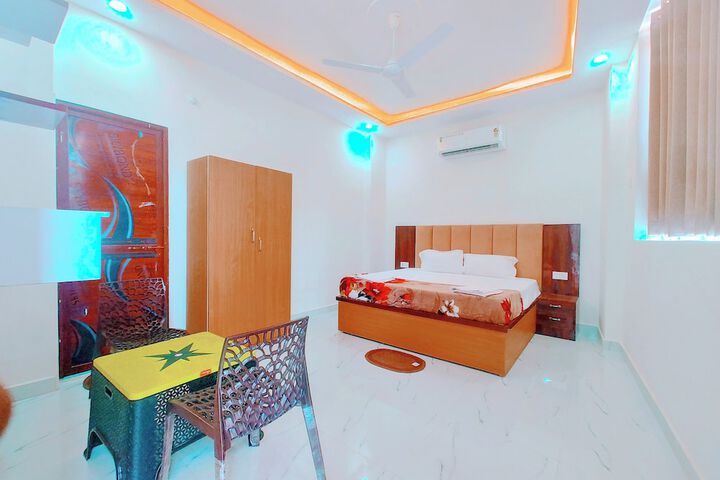 Room 12 of 41