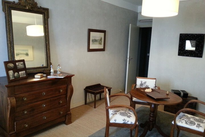 Room 21 of 32